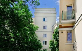 Nowolipie Warsaw Apartment